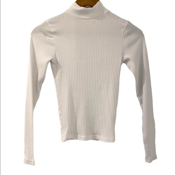 (Sold) Cotton On White Ribbed Turtle Neck Shirt, Womens XS - Picture 2 of 6